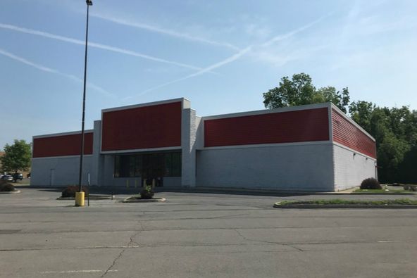 Former Staples: 1400 Altamont Avenue, Schenectady, NY 12303